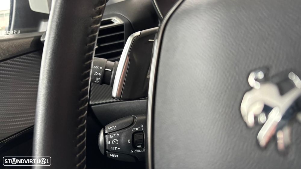 Peugeot 208 PureTech 100 EAT8 Active Pack - 10