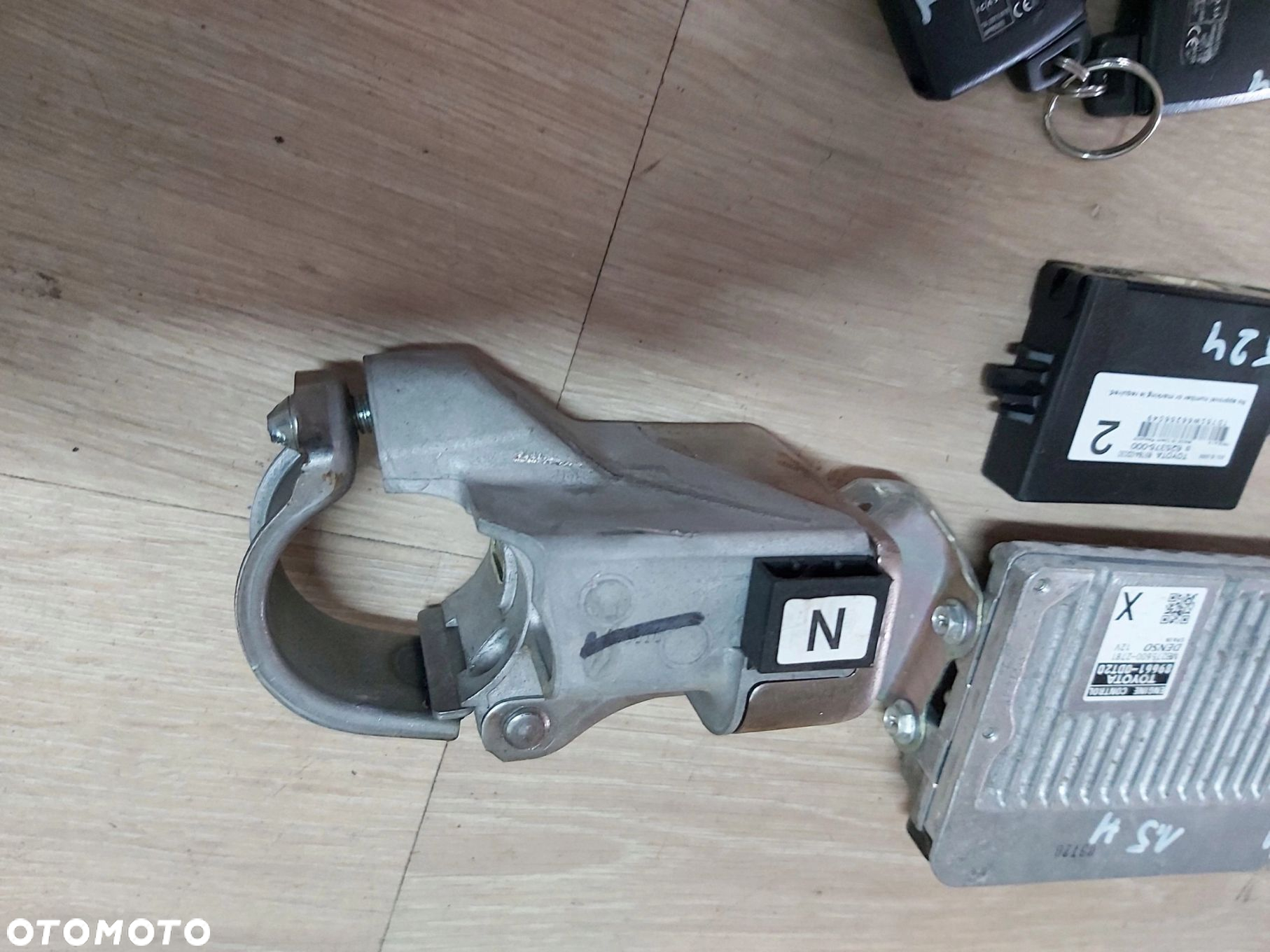 Toyota Yaris III komputer kluczyk 2x Pilot smart key zestaw odpalenia 1,5 h - 5