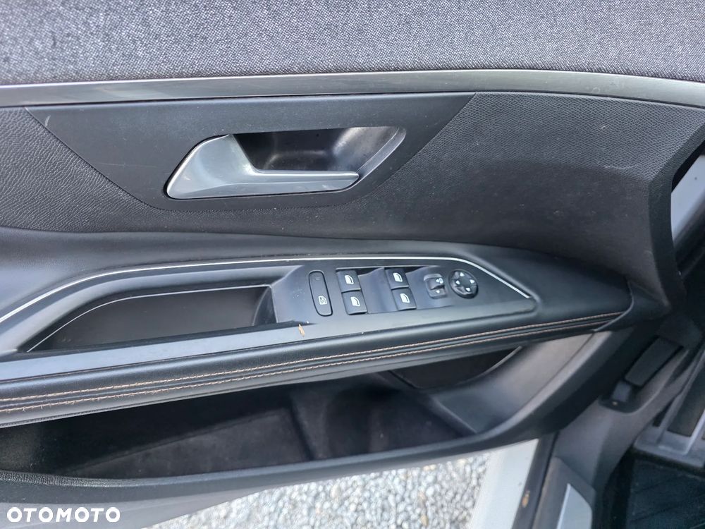 Peugeot 5008 BlueHDI 120 EAT6 Stop & Start Allure - 10