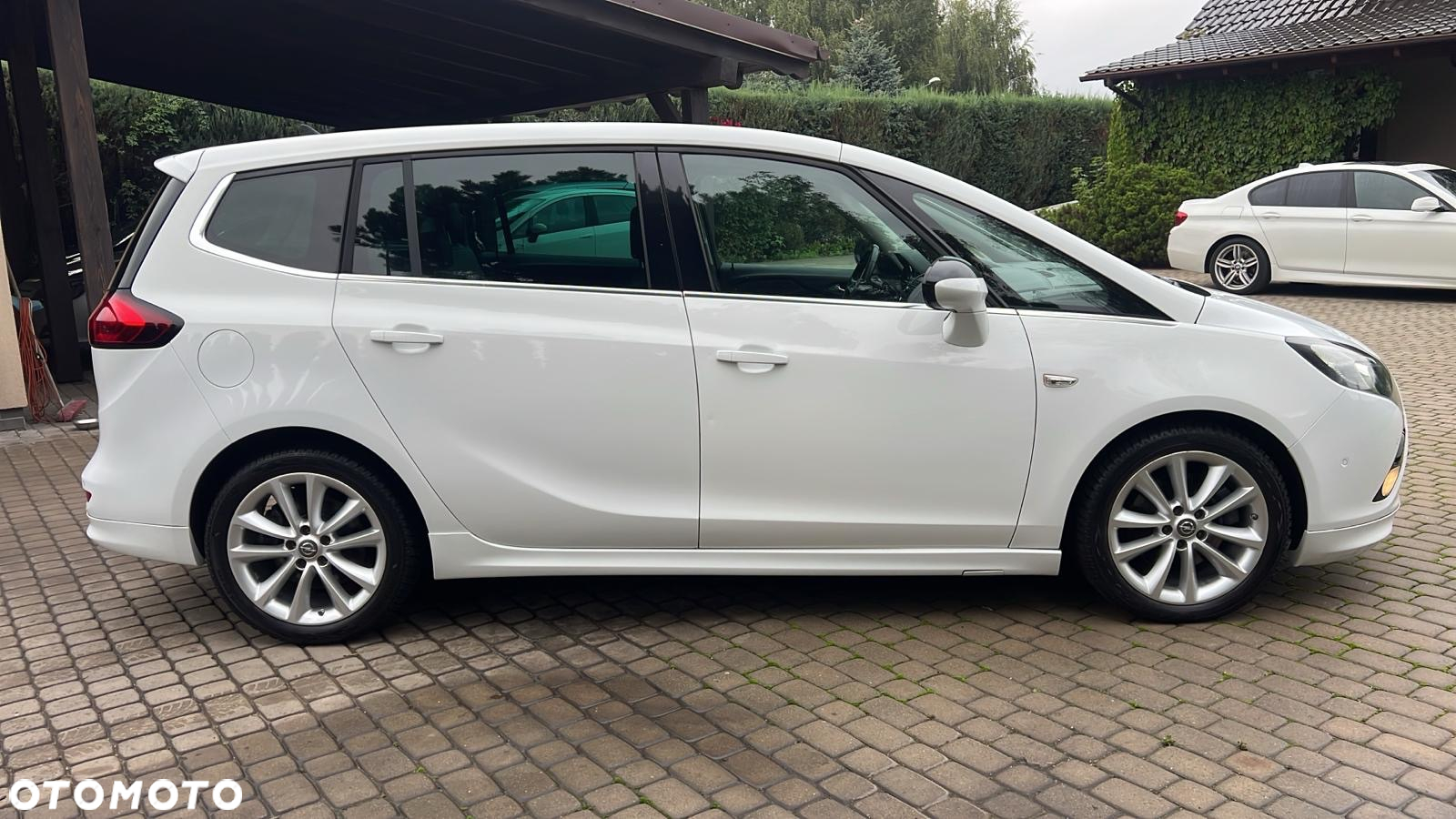 Opel Zafira 2.0 CDTI Cosmo - 16