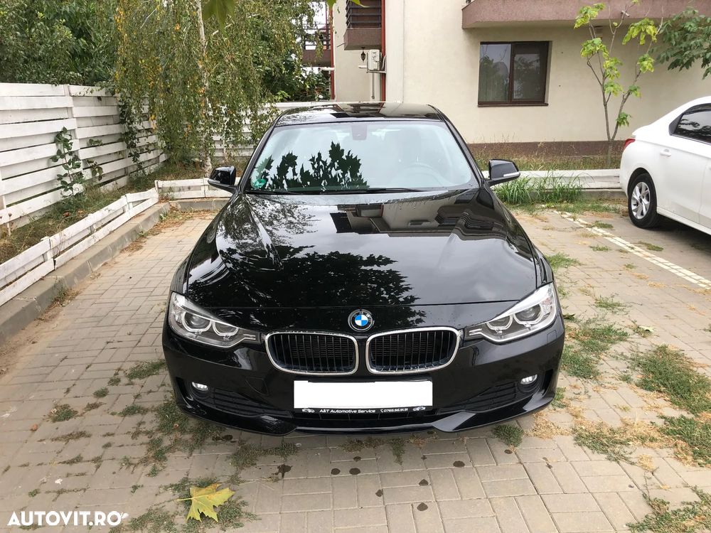 BMW Seria 3 318d - 4