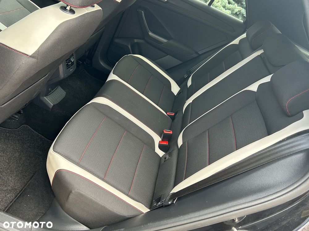 Volkswagen T-Roc 2.0 TDI SCR 4MOTION DSG Sport - 8