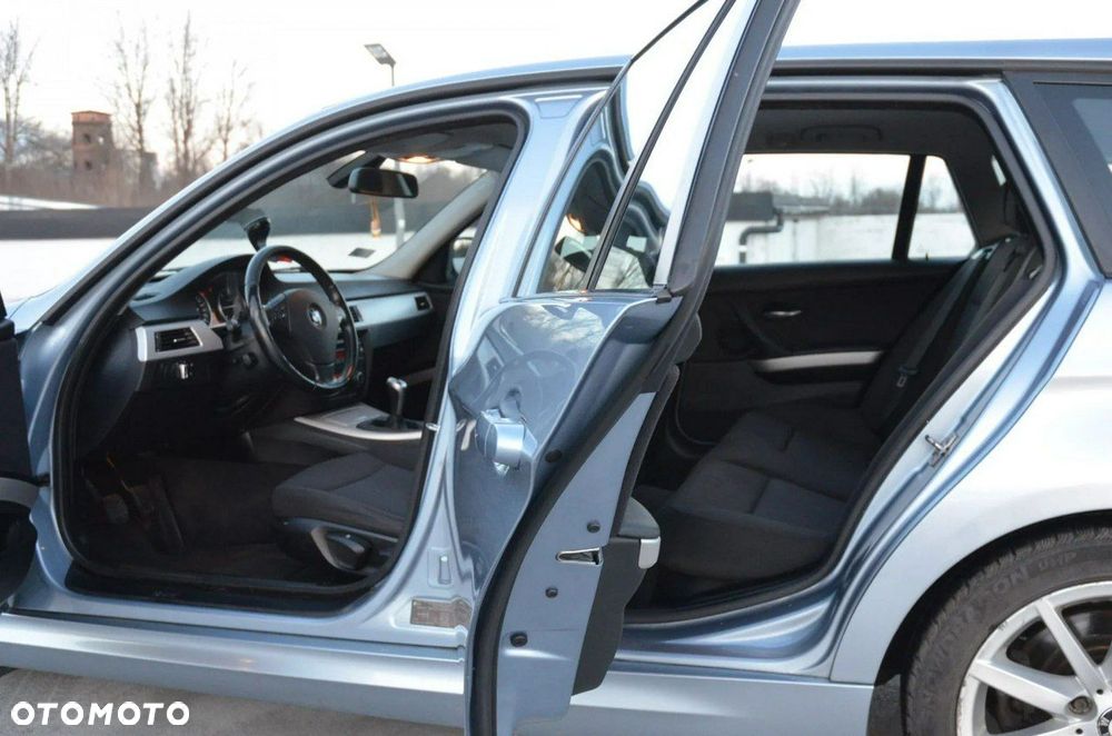 BMW Seria 3 - 27