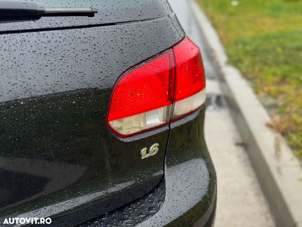 Volkswagen Golf 1.6 Comfortline - 31