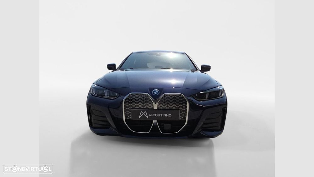 BMW i4 eDrive40 Pack Desportivo M - 8