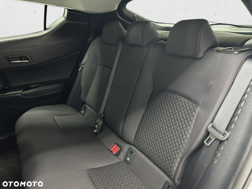 Toyota C-HR - 23