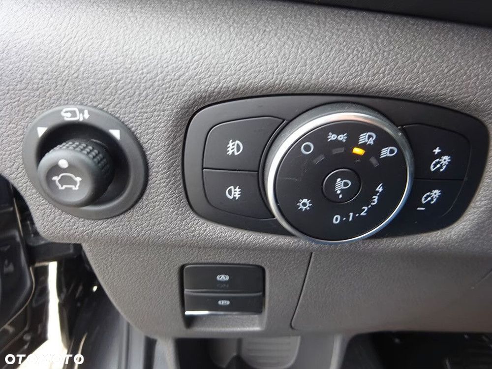 Ford Transit - 8