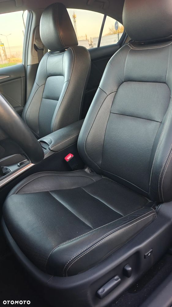 Toyota Avensis 2.0 D-4D Prestige - 30