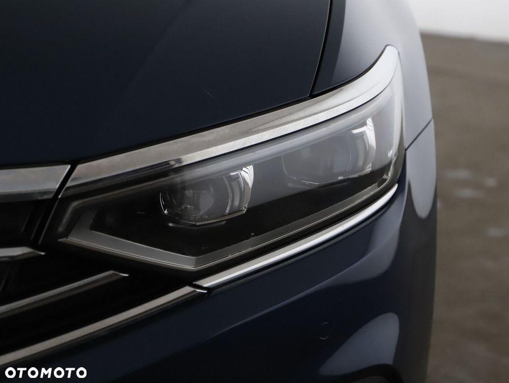 Volkswagen Passat Variant 2.0 TDI 4Mot Elegance DSG - 27