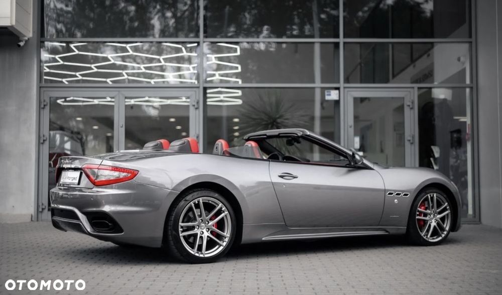 Maserati GranCabrio Sport - 13