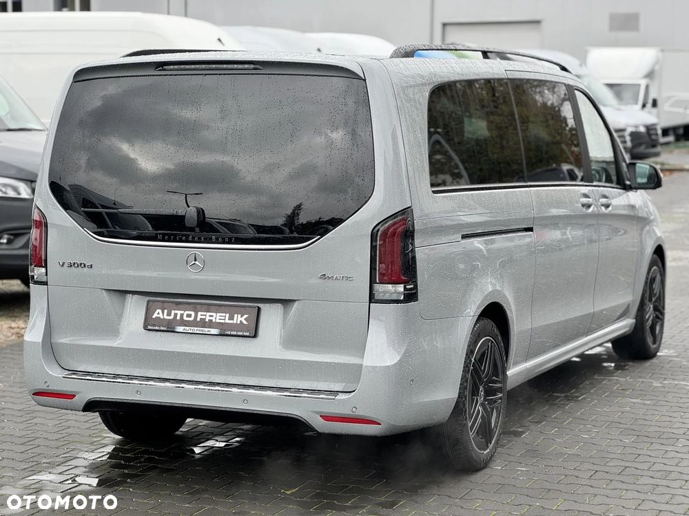 Mercedes-Benz Klasa V - 5
