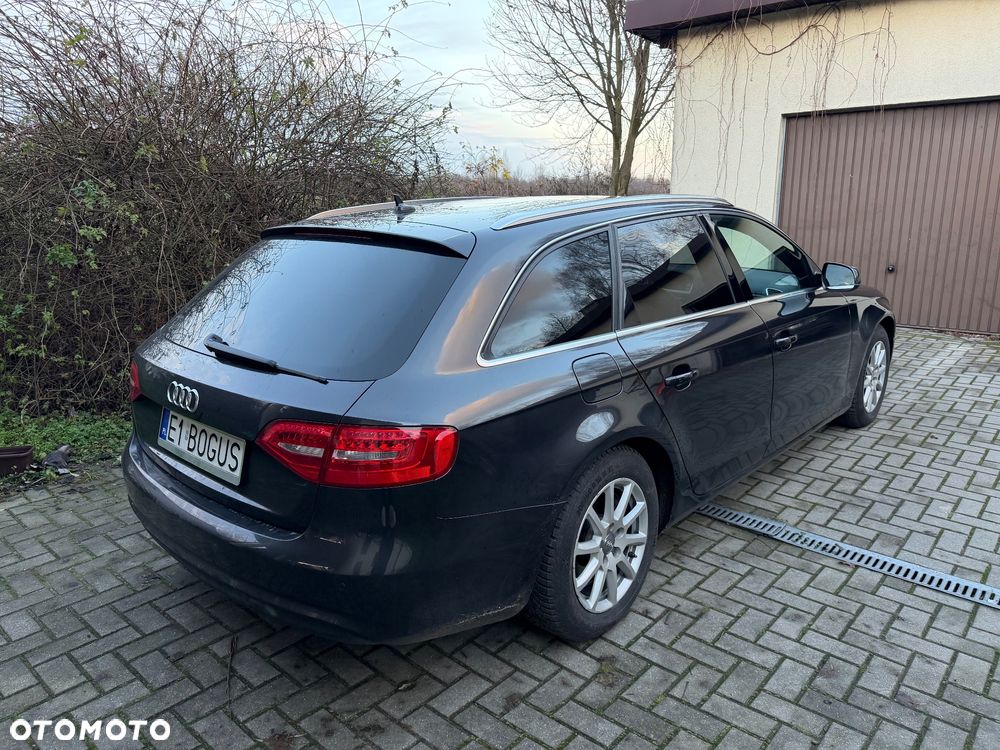 Audi A4 Avant - 5