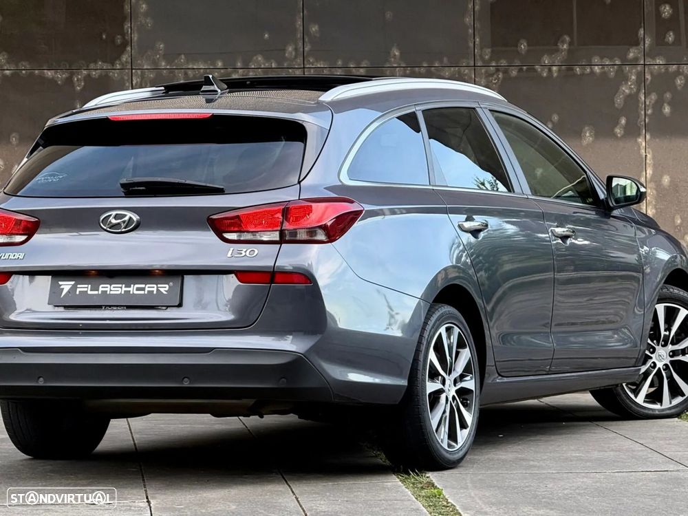Hyundai i30 SW - 16