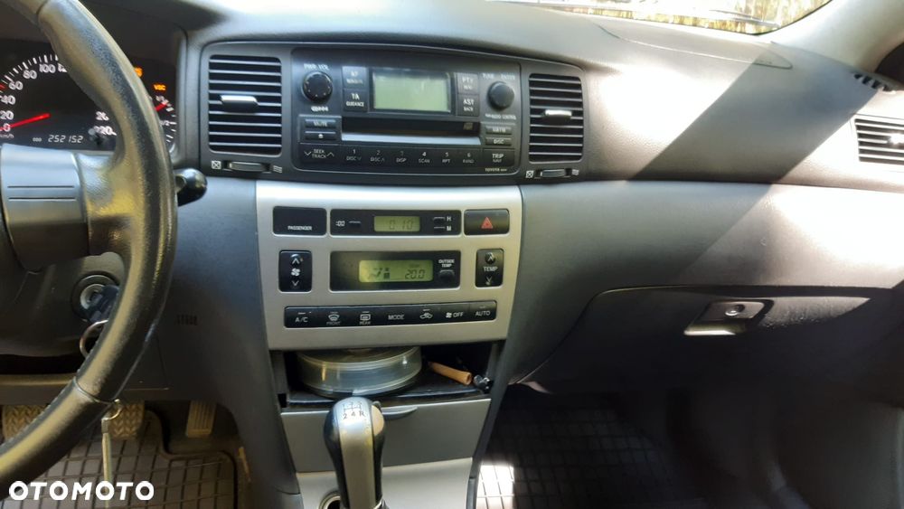 Toyota Corolla 1.6 Sol - 11