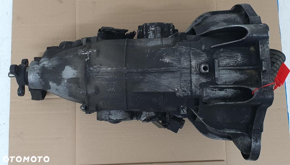 SKRZYNIA BIEGÓW 115270 AUTOMAT MERCEDES W115 W123 3.0 D - 3