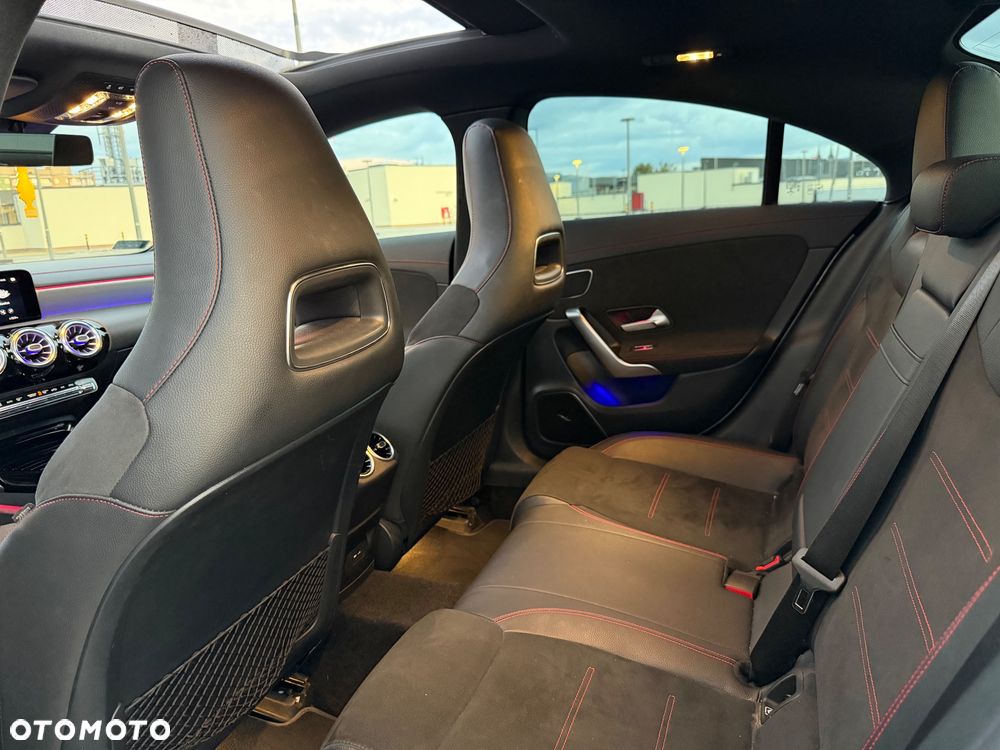 Mercedes-Benz CLA AMG 45 S 4-Matic 8G-DCT - 14