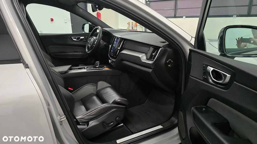 Volvo XC 60 B4 D Geartronic RDesign - 7