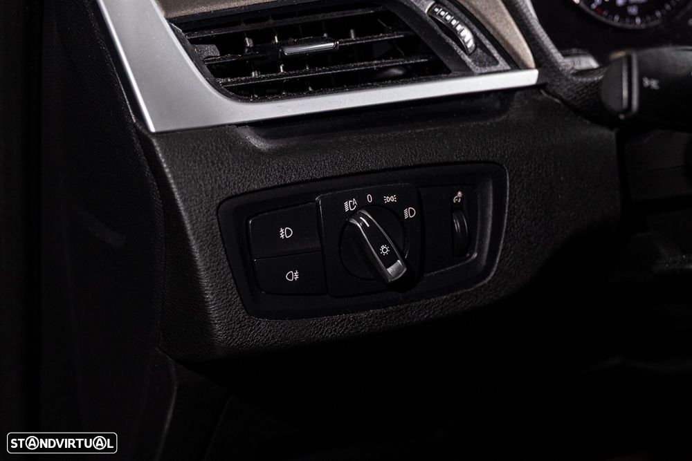 BMW X1 16 d sDrive Line Sport Auto - 26