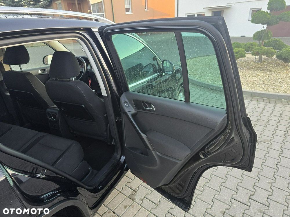 Volkswagen Tiguan - 19