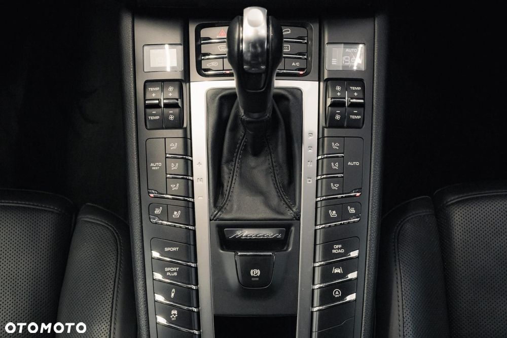 Porsche Macan S - 22