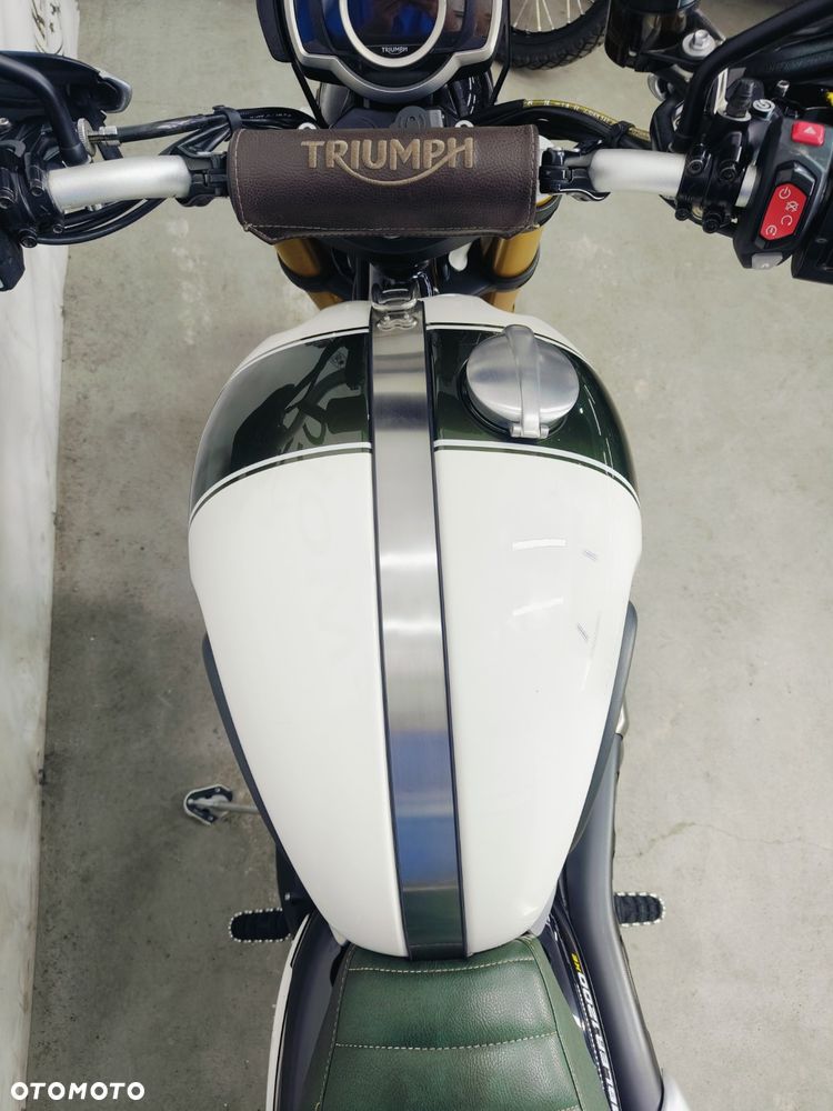 Triumph Scrambler - 16