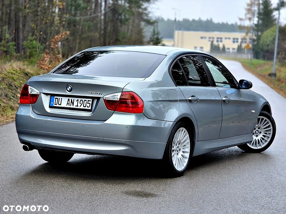 BMW Seria 3 320i - 19
