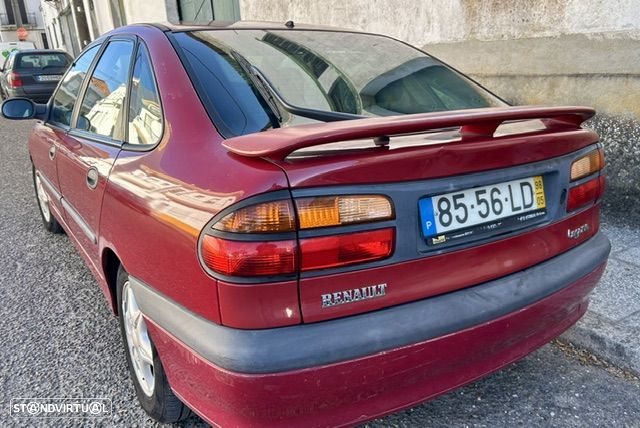 Renault Laguna - 7