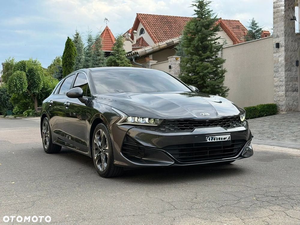 Kia K5 - 2