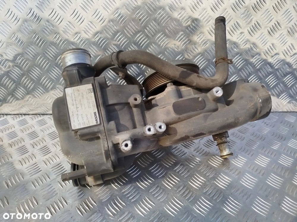 POMPA WODY DAF XF 106 - 2