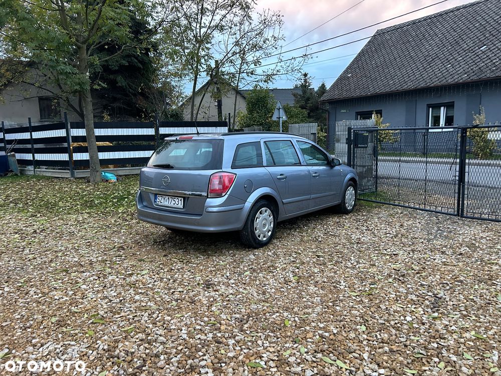 Opel Astra 1.4 Caravan Cosmo - 30