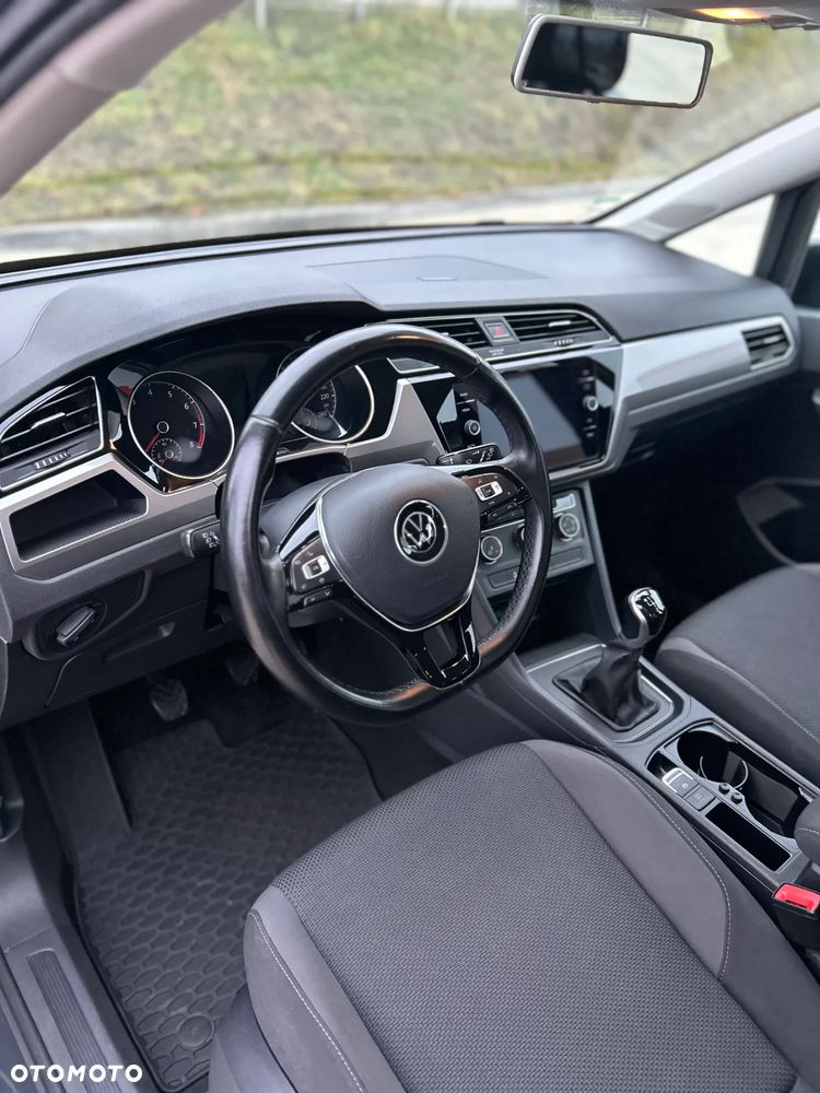 Volkswagen Touran 1.5 TSI EVO Trendline - 36