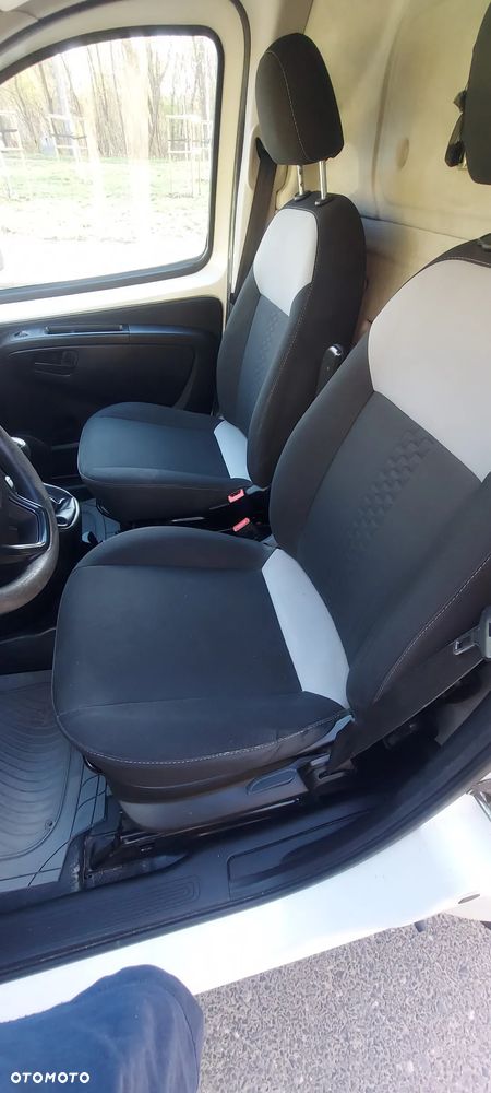 Fiat Fiorino 1.4 Easy - 8