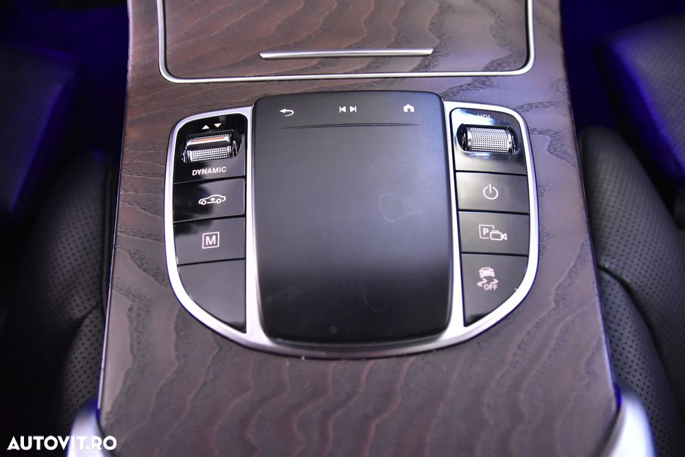 Mercedes-Benz GLC 300 e 4Matic 9G-TRONIC AMG Line - 18