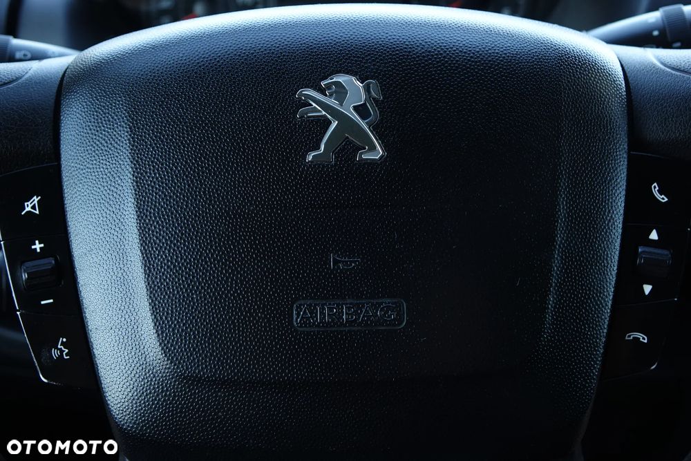 Peugeot Boxer 3-osobowy L4H2 najdłuższy - 21