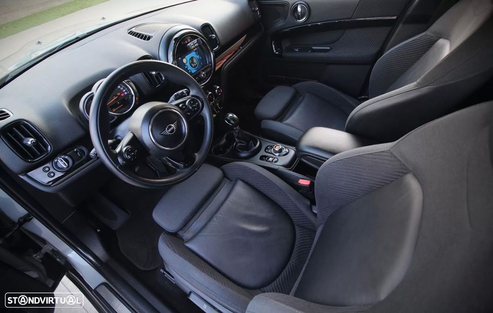 MINI Countryman Cooper SE ALL4 Auto - 9