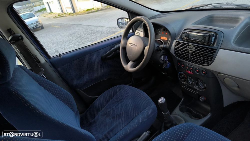 Fiat Punto 1.9 JTD HLX - 45