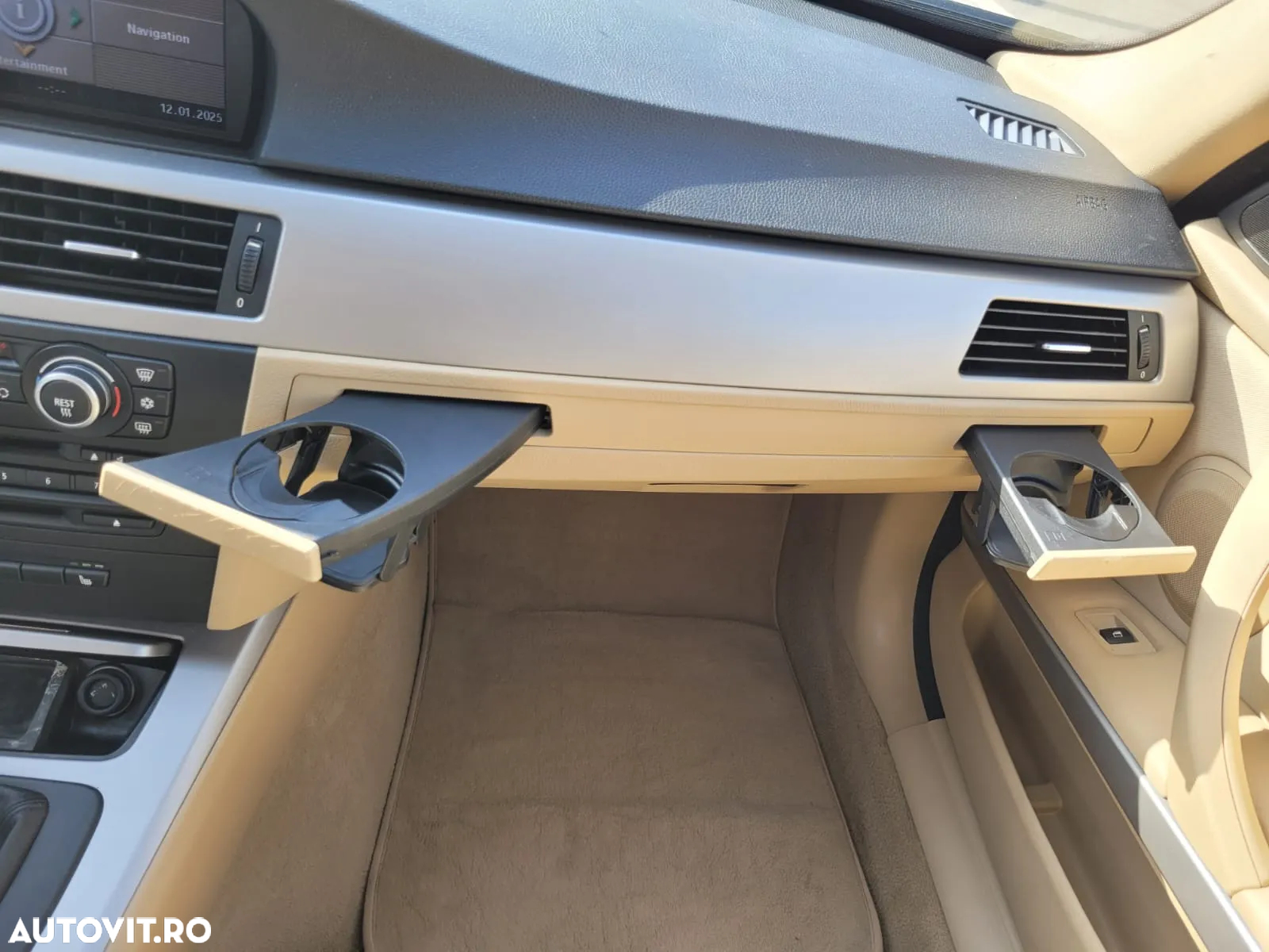 BMW Seria 3 320i Touring Aut. Edition Exclusive - 25