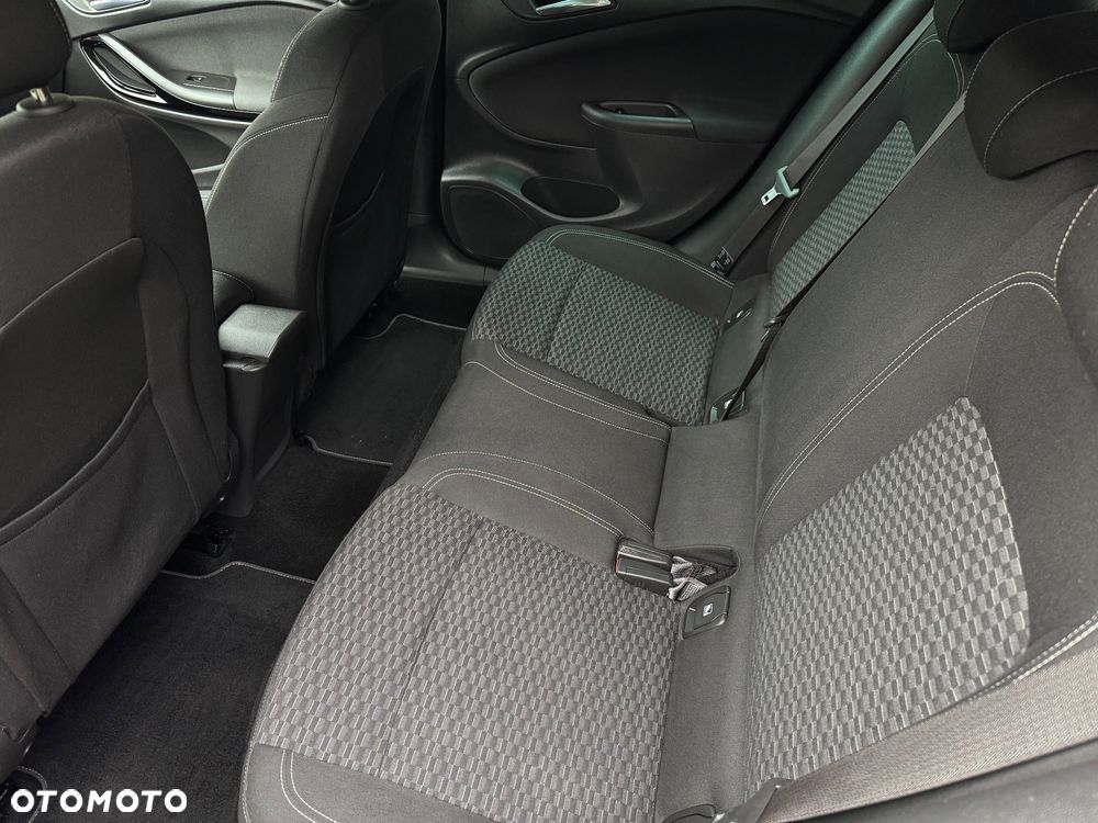 Opel Astra 1.4 Turbo Dynamic - 27