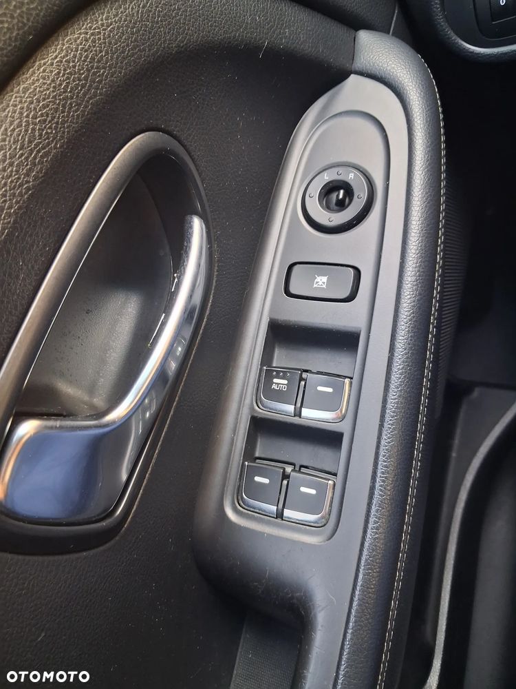 Kia Carens 2013 photo 3
