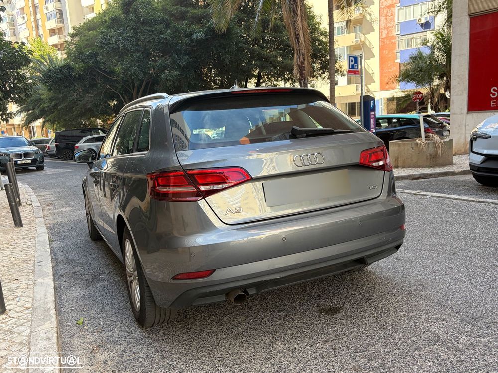 Audi A3 Sportback 1.6 TDI Advance - 10