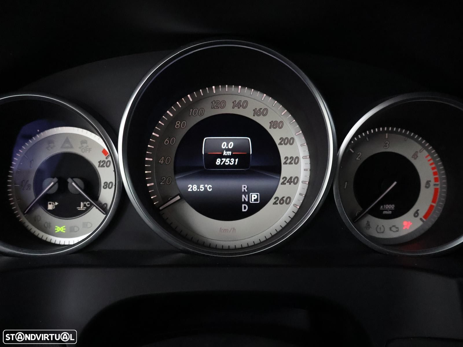 Mercedes-Benz E 250 CDi BlueEfficiency Auto - 20