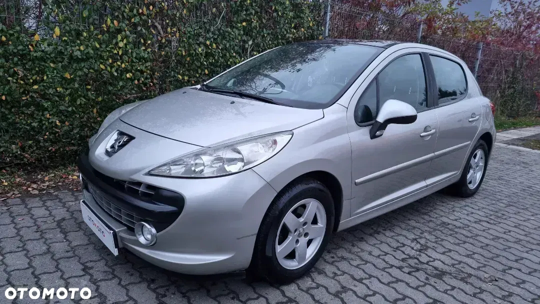Peugeot 207 1.4 16V Trendy - 21