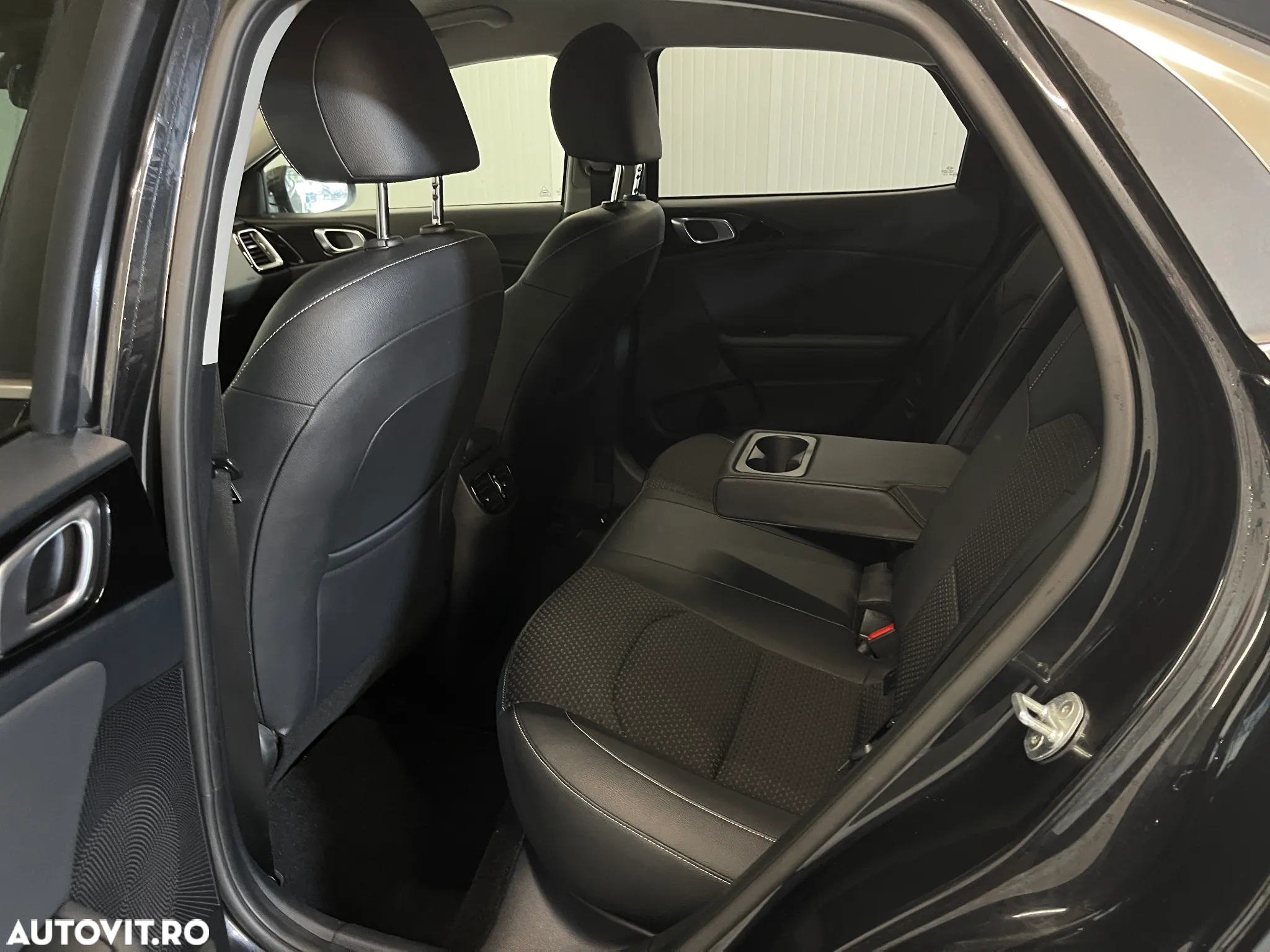 Kia XCeed 1.6 DSL MHEV HP 7DCT Style+ - 10
