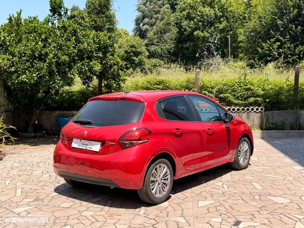 Peugeot 208 1.2 PureTech Style - 5
