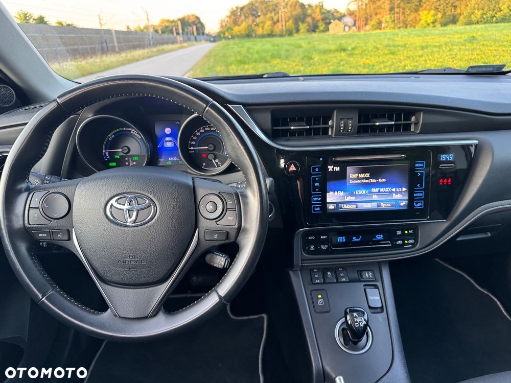 Toyota Auris Hybrid 135 Comfort - 38