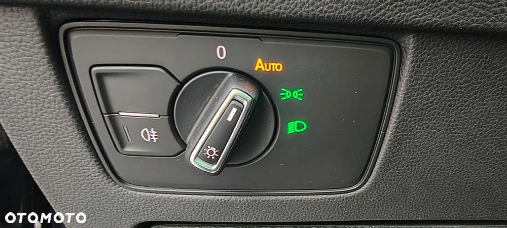 Volkswagen Passat 1.5 TSI EVO Business DSG - 28