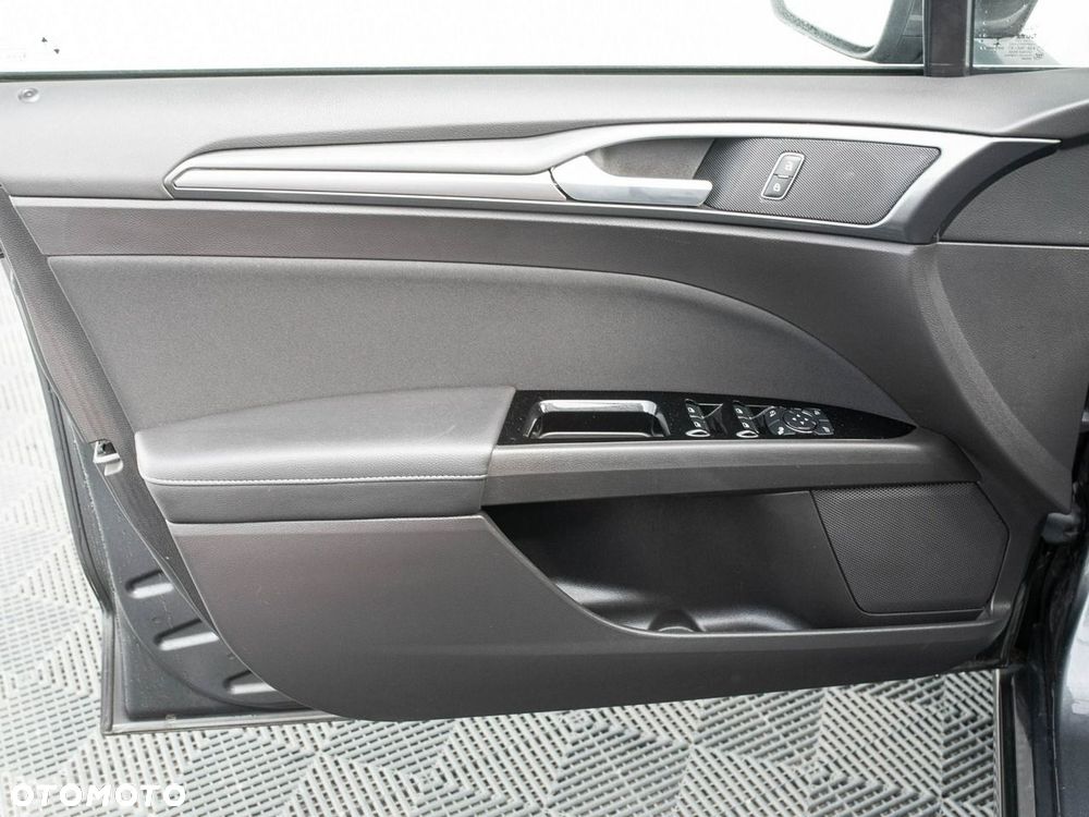 Ford Mondeo - 10