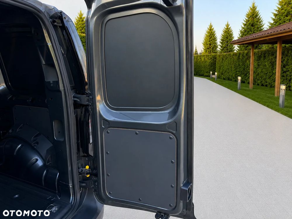 Volkswagen Caddy 2.0 TDI DSG - 9