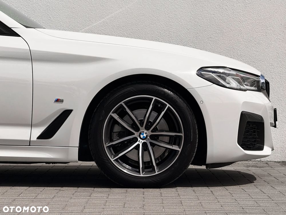 BMW Seria 5 520d xDrive M Sport sport - 13