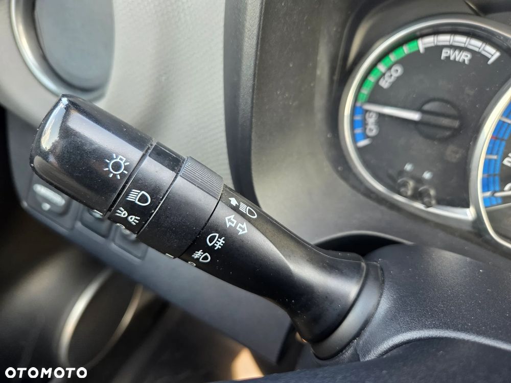 Toyota Yaris Hybrid 100 Premium EU6 - 19